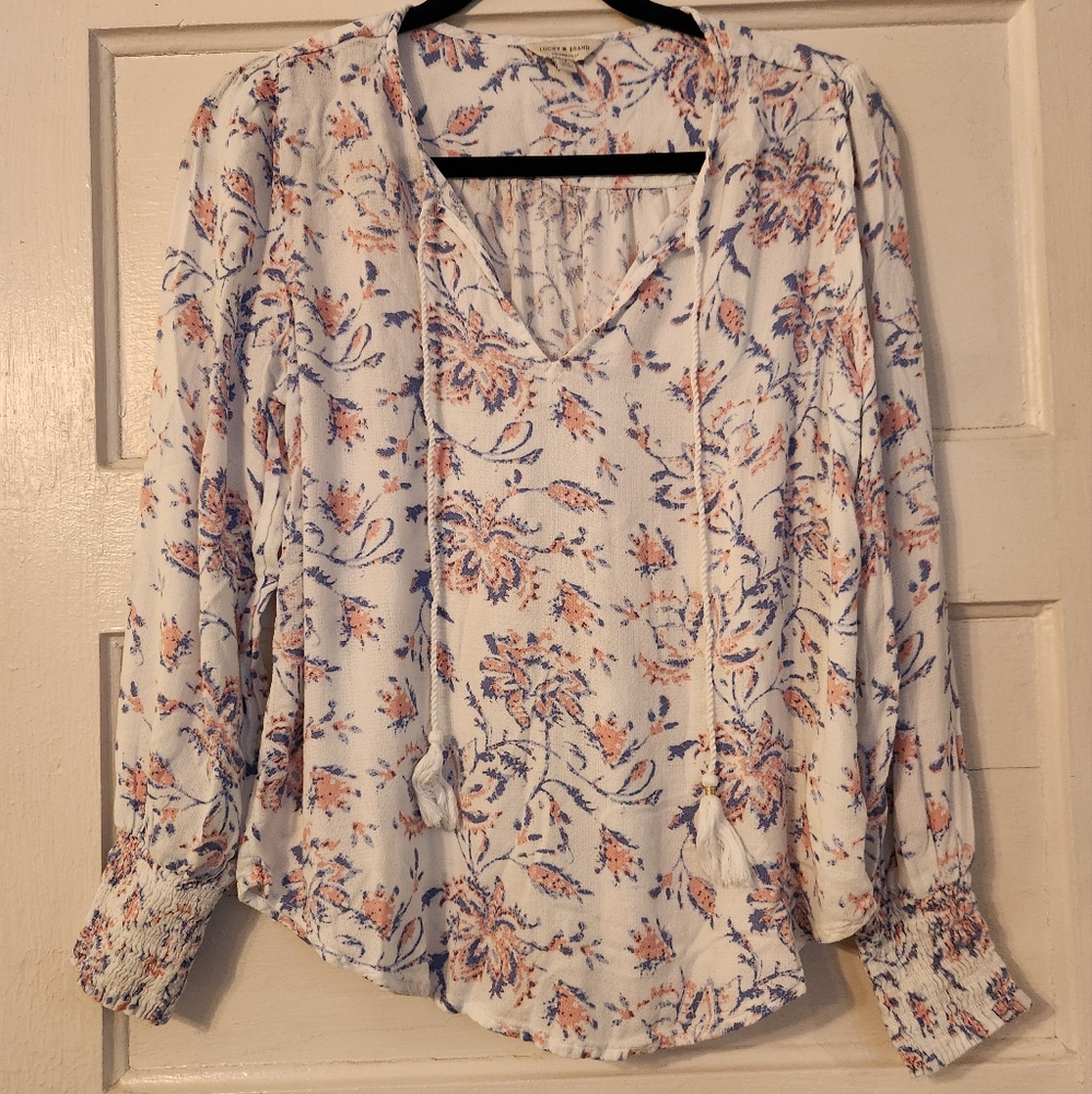 LUCKY Brand Shirt, Floral Print, V-neck, Boho Top. Sz Sm EUC Lightweight Tassel
